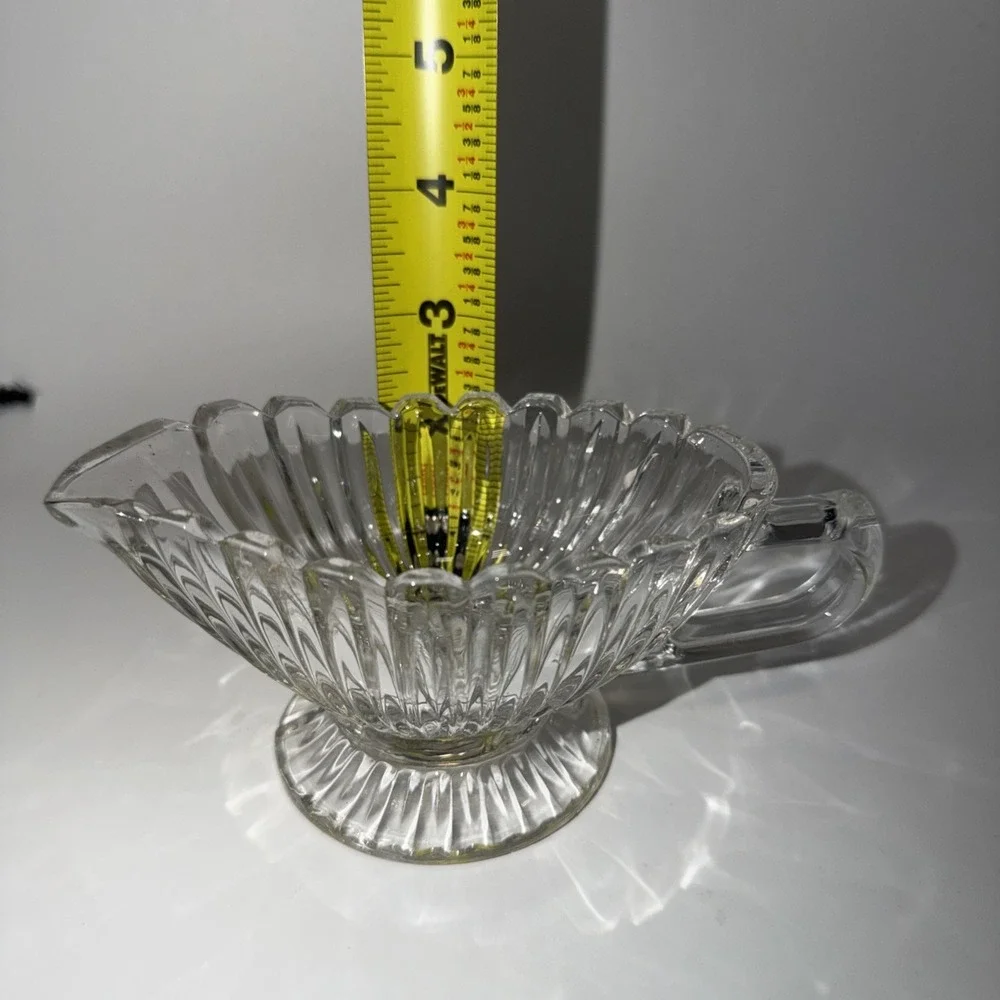 Mikasa‎ Royal Suite Clear Glass Gravy Sauce Boat Ribbed Footed Design 6